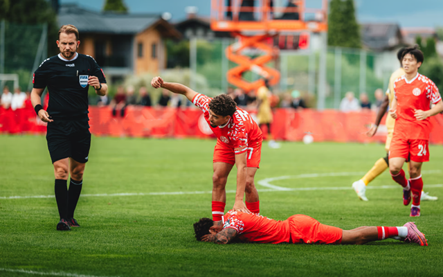 场热身赛保 场热身赛保