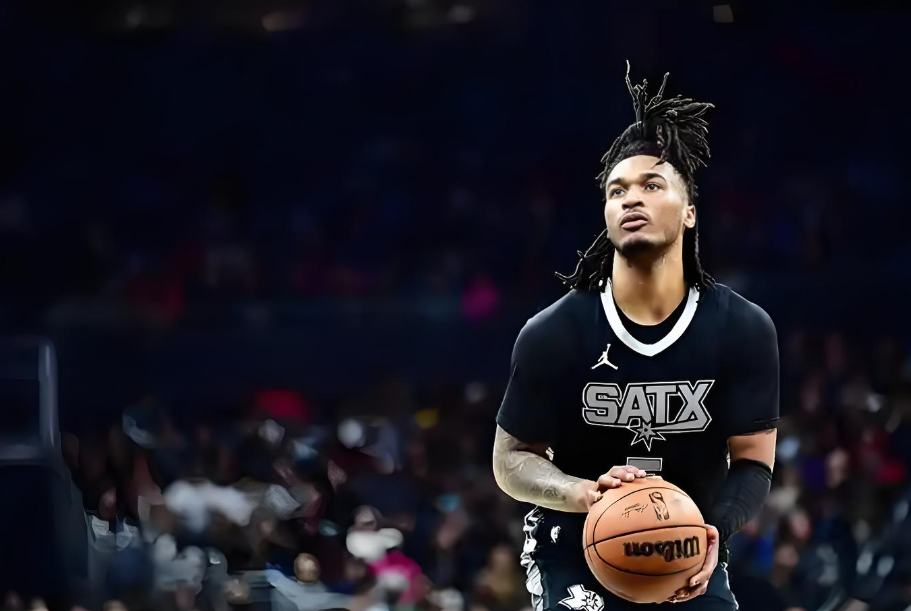 外发生, 猛龙在