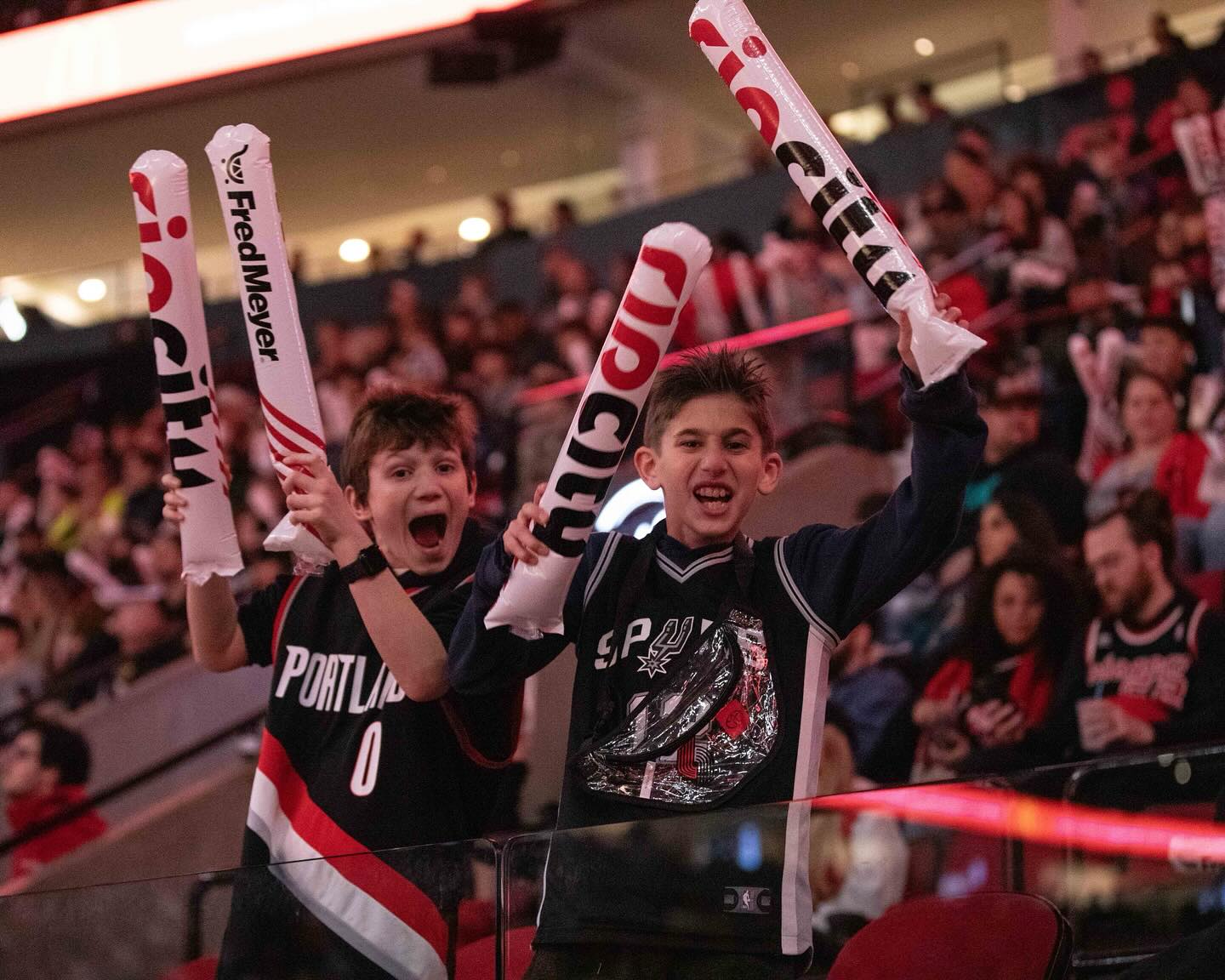 晒出球迷照, amp